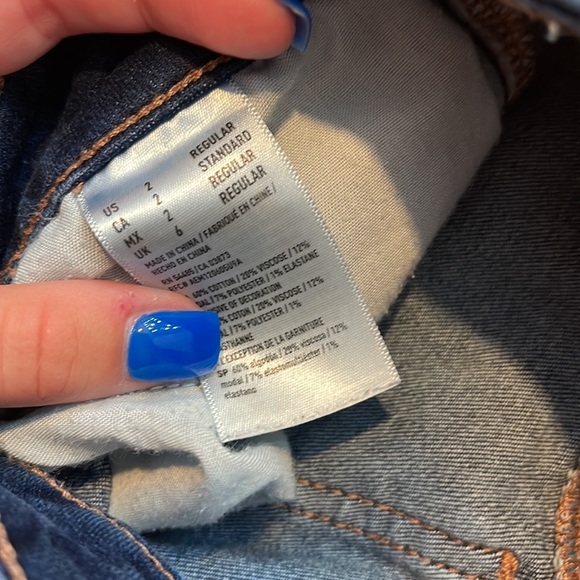 American eagle superstretch regular jeans size 2 with rips. - Picture 2 of 3
